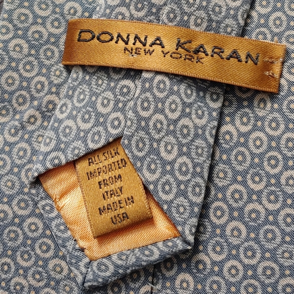 Excellent Vintage Used Condition Men's DONNA KARAN Collection Italian Silk tie - Picture 6 of 6